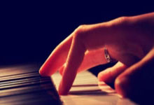 体坛联播｜巴西主帅多里瓦尔下课，王钰栋打入中超处子球.